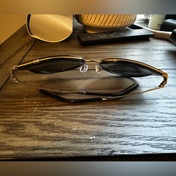 Brand New Micheal Kors Sunglasses Black and Gold - Picture 2 of 4